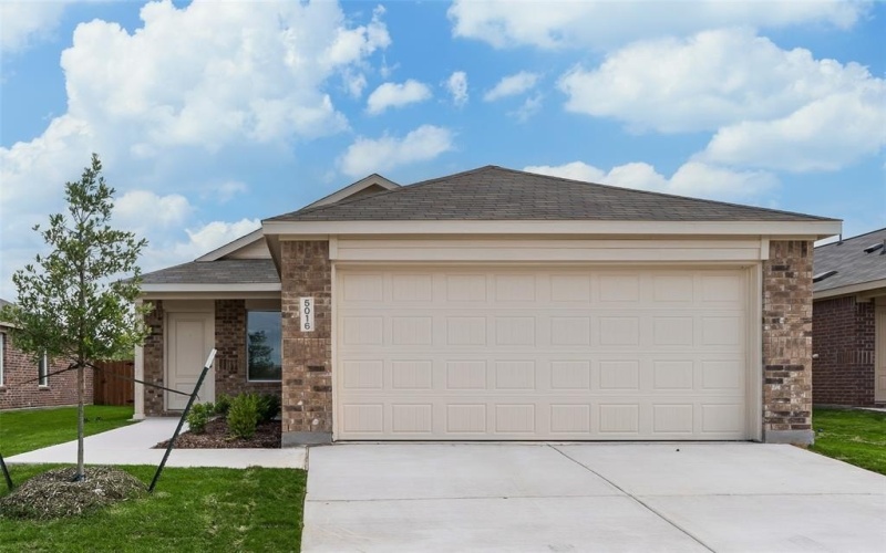 5016 Volunteer Drive, Ennis, TX 75119, 3 Bedrooms Bedrooms, ,2 BathroomsBathrooms,Residential,For Sale,5016 Volunteer Drive,20906134