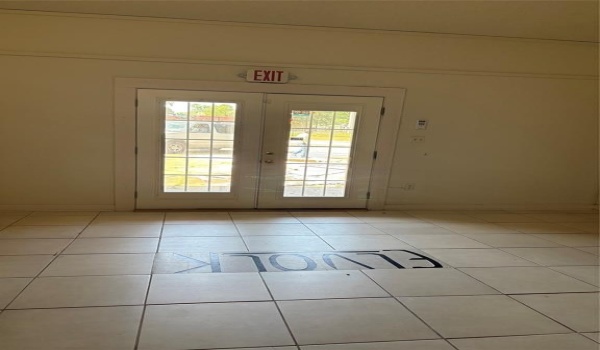 685 W Texas Avenue, Marshall, TX 75692, ,Commercial Sale,En Venta,685 W Texas Avenue,20906146