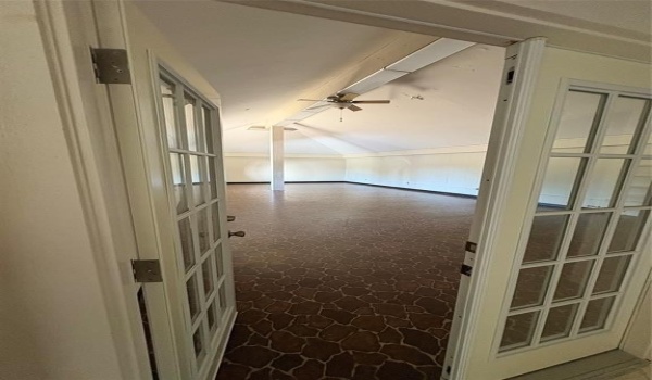 685 W Texas Avenue, Marshall, TX 75692, ,Commercial Sale,En Venta,685 W Texas Avenue,20906146