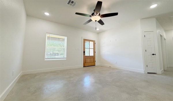 611 W Baker Street, Denison, TX 75020, 3 Bedrooms Bedrooms, ,2 BathroomsBathrooms,Residential,For Sale,611 W Baker Street,20906165