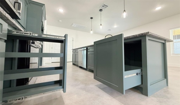 611 W Baker Street, Denison, TX 75020, 3 Bedrooms Bedrooms, ,2 BathroomsBathrooms,Residential,For Sale,611 W Baker Street,20906165
