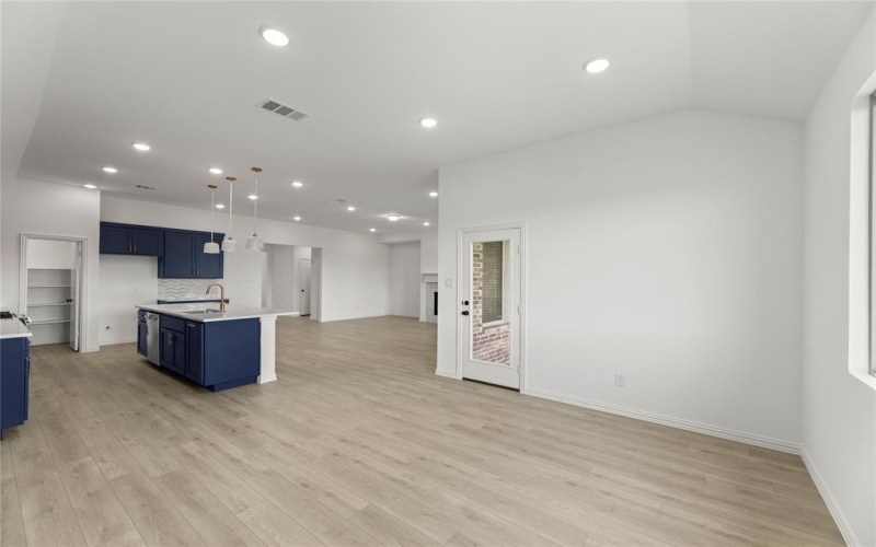 1302 Parkdale Street, Forney, TX 75126, 5 Habitaciones Habitaciones , ,5 BañosBaños,Residential,En Venta,1302 Parkdale Street,20906166