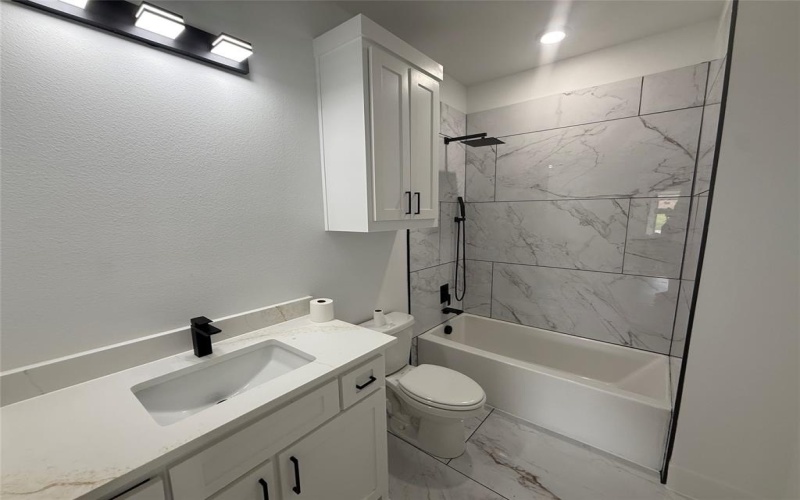4809 Pickett Street, Greenville, TX 75401, 4 Habitaciones Habitaciones , ,3 BañosBaños,Residential,En Venta,4809 Pickett Street,20904573