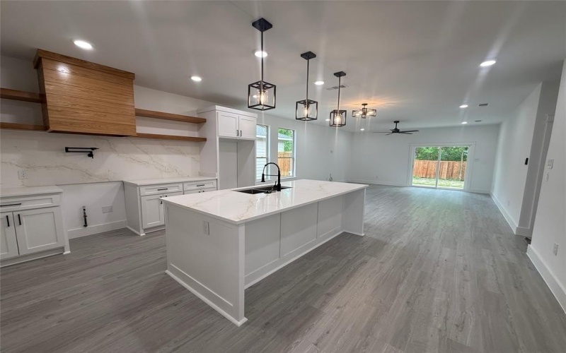 4809 Pickett Street, Greenville, TX 75401, 4 Habitaciones Habitaciones , ,3 BañosBaños,Residential,En Venta,4809 Pickett Street,20904573