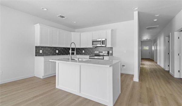 612-614 S Rusk Street #612, Sherman, TX 75090, 4 Bedrooms Bedrooms, ,2 BathroomsBathrooms,Residential Lease,For Rent,612-614 S Rusk Street,20906362
