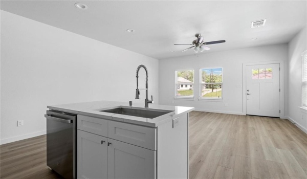 612-614 S Rusk Street #612, Sherman, TX 75090, 4 Bedrooms Bedrooms, ,2 BathroomsBathrooms,Residential Lease,For Rent,612-614 S Rusk Street,20906362