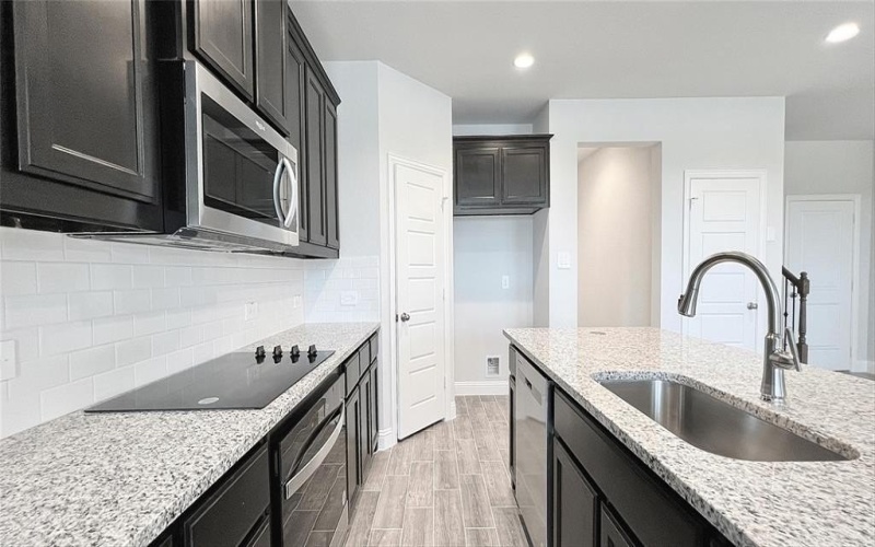 643 Sandiford, Mansfield, TX 76063, 3 Habitaciones Habitaciones , ,2 BañosBaños,Residential,En Venta,643 Sandiford,20904689