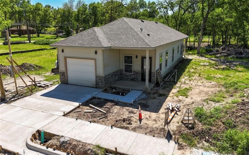 409 S Main Street, Bonham, TX 75418, 3 Bedrooms Bedrooms, ,2 BathroomsBathrooms,Residential,For Sale,409 S Main Street,20906481