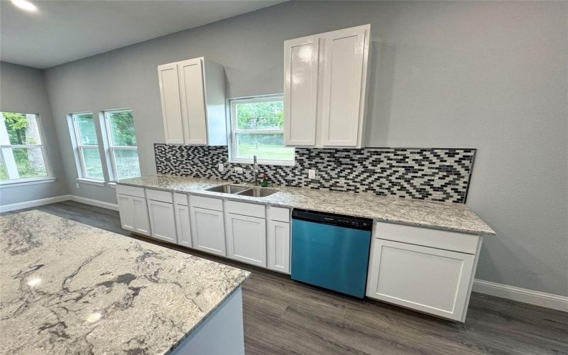 409 S Main Street, Bonham, TX 75418, 3 Bedrooms Bedrooms, ,2 BathroomsBathrooms,Residential,For Sale,409 S Main Street,20906481