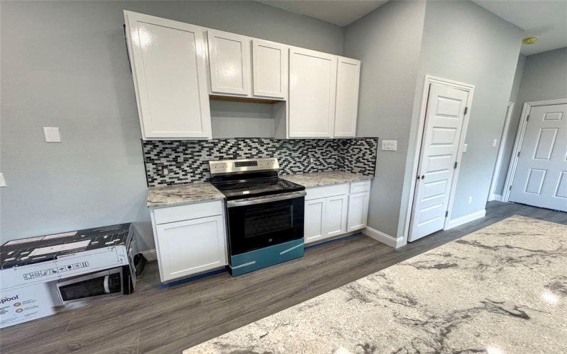 409 S Main Street, Bonham, TX 75418, 3 Bedrooms Bedrooms, ,2 BathroomsBathrooms,Residential,For Sale,409 S Main Street,20906481
