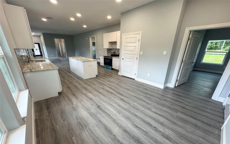 409 S Main Street, Bonham, TX 75418, 3 Bedrooms Bedrooms, ,2 BathroomsBathrooms,Residential,For Sale,409 S Main Street,20906481