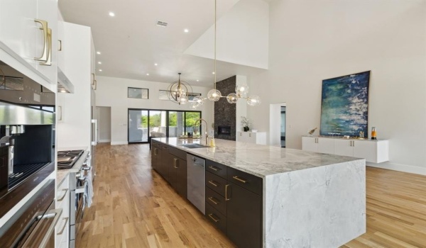 4309 Saddleback Lane, Southlake, TX 76092, 5 Bedrooms Bedrooms, ,6 BathroomsBathrooms,Residential,For Sale,4309 Saddleback Lane,20906549
