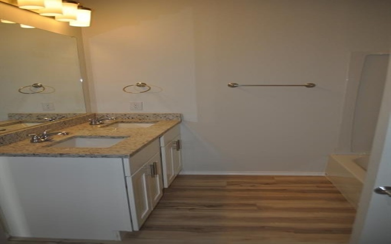 2321 Murphy Court, Red Oak, TX 75154, 3 Bedrooms Bedrooms, ,2 BathroomsBathrooms,Residential Lease,For Rent,2321 Murphy Court,20904782