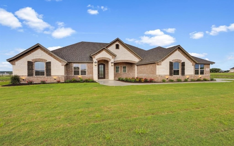 1036 Uplift Drive, Weatherford, TX 76087, 4 Bedrooms Bedrooms, ,3 BathroomsBathrooms,Residential,For Sale,1036 Uplift Drive,20904783