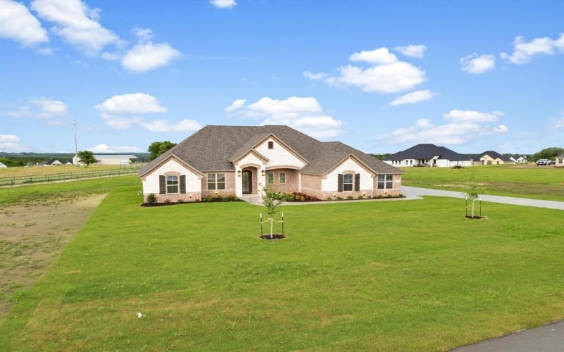 1036 Uplift Drive, Weatherford, TX 76087, 4 Bedrooms Bedrooms, ,3 BathroomsBathrooms,Residential,For Sale,1036 Uplift Drive,20904783