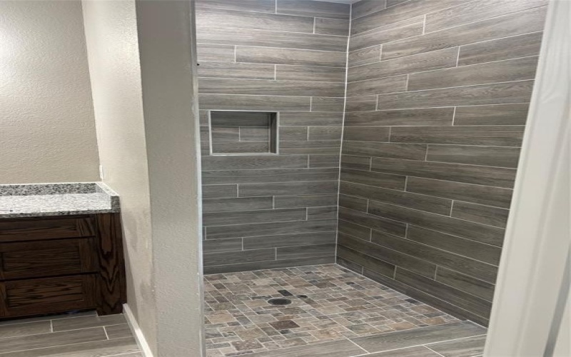 395 Brazos West Drive, Mineral Wells, TX 76067, 3 Habitaciones Habitaciones , ,2 BañosBaños,Residential,En Venta,395 Brazos West Drive,20906778