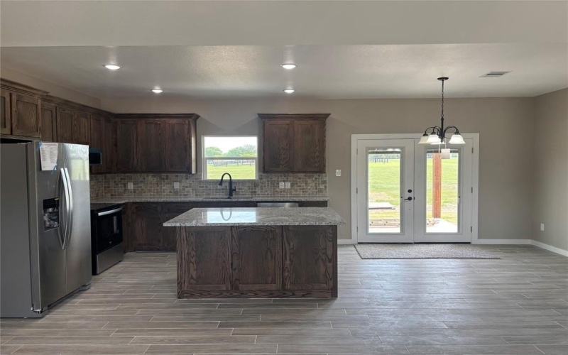 395 Brazos West Drive, Mineral Wells, TX 76067, 3 Habitaciones Habitaciones , ,2 BañosBaños,Residential,En Venta,395 Brazos West Drive,20906778
