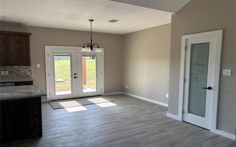 395 Brazos West Drive, Mineral Wells, TX 76067, 3 Habitaciones Habitaciones , ,2 BañosBaños,Residential,En Venta,395 Brazos West Drive,20906778