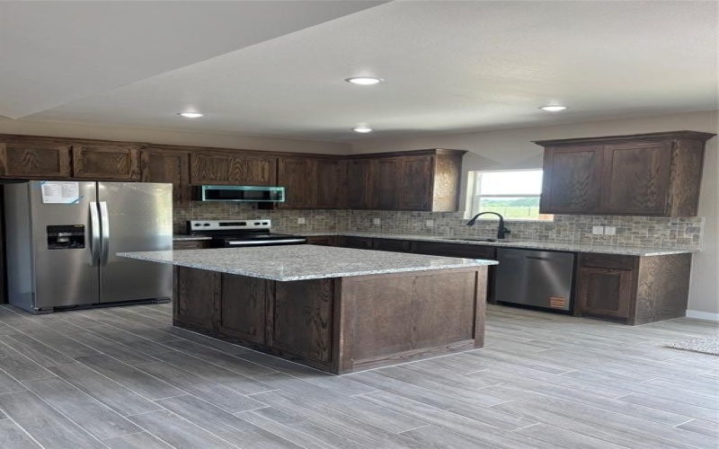 395 Brazos West Drive, Mineral Wells, TX 76067, 3 Habitaciones Habitaciones , ,2 BañosBaños,Residential,En Venta,395 Brazos West Drive,20906778