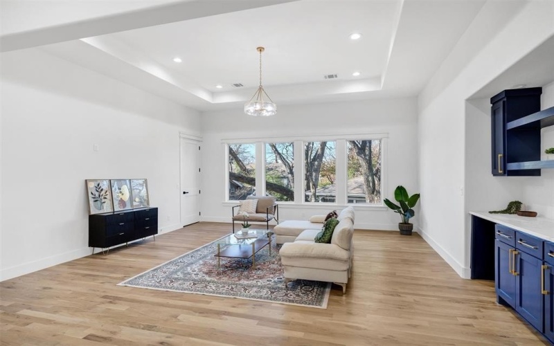 5940 Bryan Parkway, Dallas, TX 75206, 4 Bedrooms Bedrooms, ,5 BathroomsBathrooms,Residential,For Sale,5940 Bryan Parkway,20906828