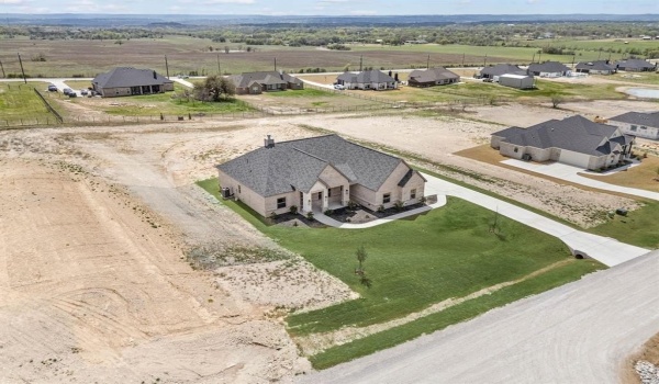 225 Oak Meadow Lane, Weatherford, TX 76085, 3 Bedrooms Bedrooms, ,2 BathroomsBathrooms,Residential Lease,For Rent,225 Oak Meadow Lane,20906870