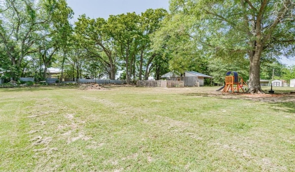 111 Butte Drive, Gun Barrel City, TX 75156, 5 Bedrooms Bedrooms, ,3 BathroomsBathrooms,Residential,For Sale,111 Butte Drive,20906928