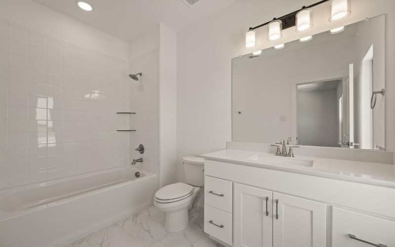 1105 Carnation Drive, Crowley, TX 76036, 2 Habitaciones Habitaciones , ,2 BañosBaños,Residential,En Venta,1105 Carnation Drive,20904939