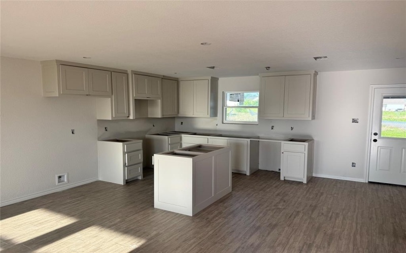 6055 Piper Anne Street, Azle, TX 76020, 3 Bedrooms Bedrooms, ,2 BathroomsBathrooms,Residential,For Sale,6055 Piper Anne Street,20907041