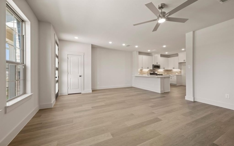 1113 Carnation Drive, Crowley, TX 76036, 3 Bedrooms Bedrooms, ,2 BathroomsBathrooms,Residential,For Sale,1113 Carnation Drive,20904972