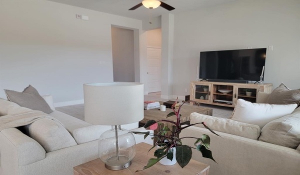509 Pebble Circle, Azle, TX 76020, 4 Bedrooms Bedrooms, ,2 BathroomsBathrooms,Residential,For Sale,509 Pebble Circle,20907092