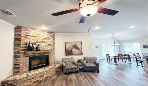 618 Pikes Place, Sherman, TX 75092, 4 Bedrooms Bedrooms, ,2 BathroomsBathrooms,Residential,For Sale,618 Pikes Place,20907200