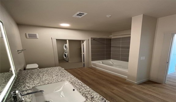 3751 Central Expressway #3303, McKinney, TX 75070, 1 Bedroom Bedrooms, ,1 BathroomBathrooms,Residential Lease,For Rent,3751 Central Expressway,20907258