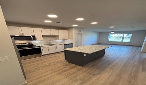 3751 Central Expressway #3303, McKinney, TX 75070, 1 Bedroom Bedrooms, ,1 BathroomBathrooms,Residential Lease,For Rent,3751 Central Expressway,20907258
