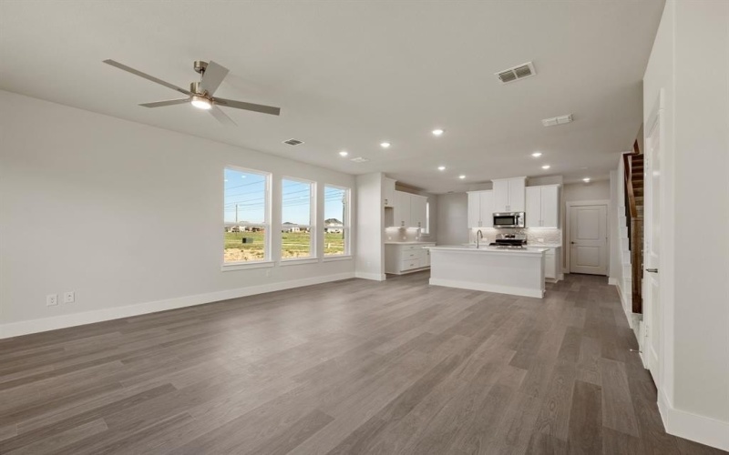 1137 Carnation Drive, Crowley, TX 76036, 3 Bedrooms Bedrooms, ,2 BathroomsBathrooms,Residential,For Sale,1137 Carnation Drive,20905040