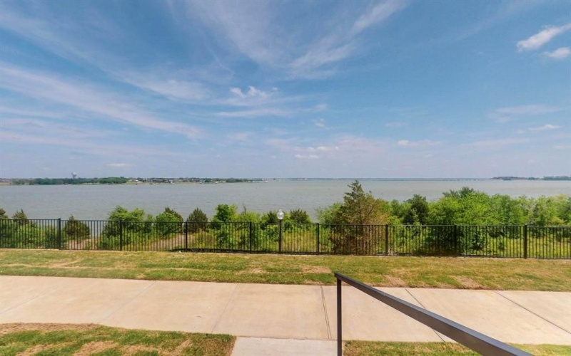 2208 Fairwater Mews, Rowlett, TX 75088, 4 Habitaciones Habitaciones , ,3 BañosBaños,Residential,En Venta,2208 Fairwater Mews,20905232