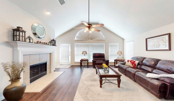 2416 Yuma Drive, Little Elm, TX 75068, 4 Bedrooms Bedrooms, ,3 BathroomsBathrooms,Residential Lease,For Rent,2416 Yuma Drive,20905278