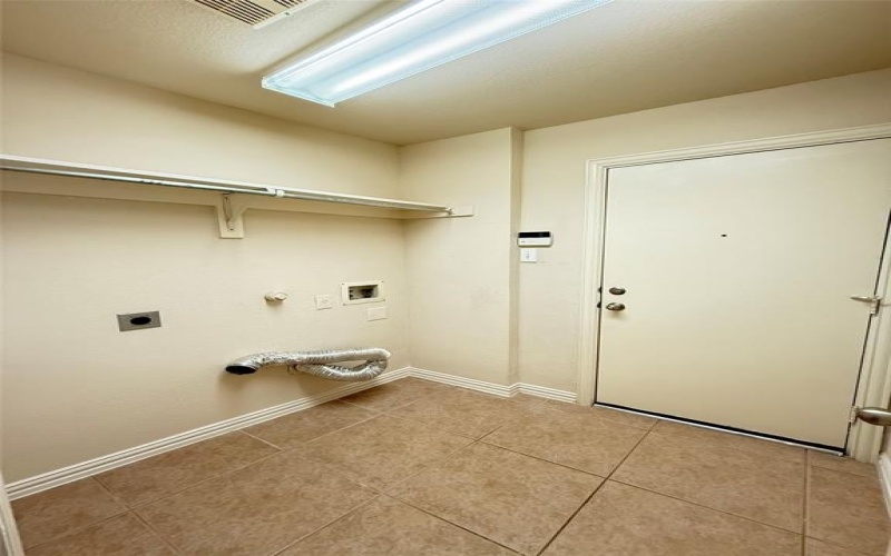 2416 Yuma Drive, Little Elm, TX 75068, 4 Bedrooms Bedrooms, ,3 BathroomsBathrooms,Residential Lease,For Rent,2416 Yuma Drive,20905278