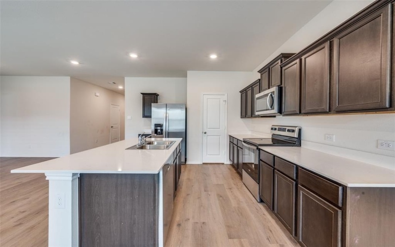 13156 Sanctuary Drive, Providence Village, TX 76227, 4 Bedrooms Bedrooms, ,3 BathroomsBathrooms,Residential,For Sale,13156 Sanctuary Drive,20907379