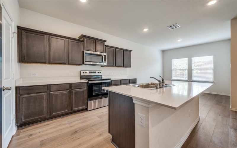 13156 Sanctuary Drive, Providence Village, TX 76227, 4 Bedrooms Bedrooms, ,3 BathroomsBathrooms,Residential,For Sale,13156 Sanctuary Drive,20907379