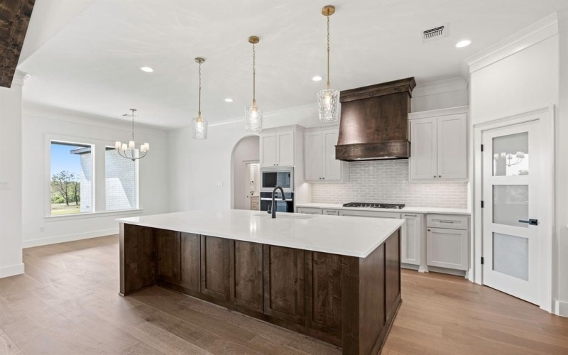 737 Burr Oak Lane, Weatherford, TX 76085, 4 Bedrooms Bedrooms, ,2 BathroomsBathrooms,Residential,For Sale,737 Burr Oak Lane,20907443