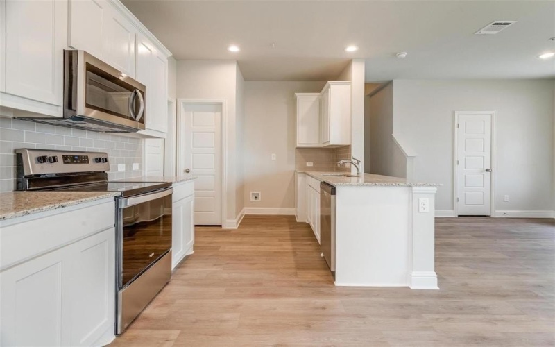 807 Homeplace Circle, Mansfield, TX 76063, 3 Habitaciones Habitaciones , ,2 BañosBaños,Residential Lease,En Alquiler,807 Homeplace Circle,20907459