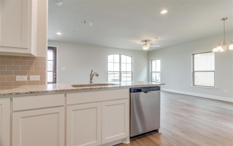 807 Homeplace Circle, Mansfield, TX 76063, 3 Habitaciones Habitaciones , ,2 BañosBaños,Residential Lease,En Alquiler,807 Homeplace Circle,20907459