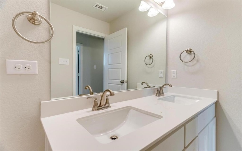 807 Homeplace Circle, Mansfield, TX 76063, 3 Habitaciones Habitaciones , ,2 BañosBaños,Residential Lease,En Alquiler,807 Homeplace Circle,20907459
