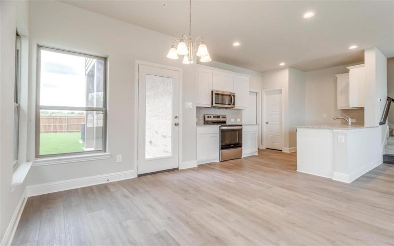 807 Homeplace Circle, Mansfield, TX 76063, 3 Habitaciones Habitaciones , ,2 BañosBaños,Residential Lease,En Alquiler,807 Homeplace Circle,20907459