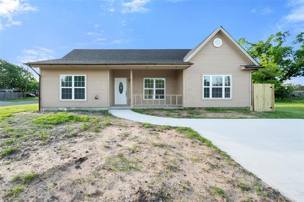 815 E Collin Street, Corsicana, TX 75110, 3 Bedrooms Bedrooms, ,2 BathroomsBathrooms,Residential,For Sale,815 E Collin Street,20905476