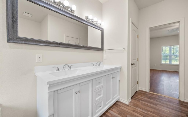 815 E Collin Street, Corsicana, TX 75110, 3 Bedrooms Bedrooms, ,2 BathroomsBathrooms,Residential,For Sale,815 E Collin Street,20905476