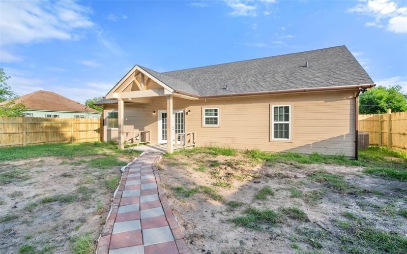 815 E Collin Street, Corsicana, TX 75110, 3 Bedrooms Bedrooms, ,2 BathroomsBathrooms,Residential,For Sale,815 E Collin Street,20905476