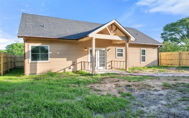 815 E Collin Street, Corsicana, TX 75110, 3 Bedrooms Bedrooms, ,2 BathroomsBathrooms,Residential,For Sale,815 E Collin Street,20905476