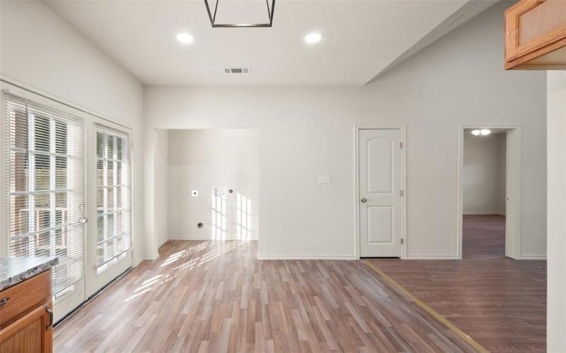 815 E Collin Street, Corsicana, TX 75110, 3 Bedrooms Bedrooms, ,2 BathroomsBathrooms,Residential,For Sale,815 E Collin Street,20905476