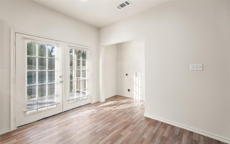 815 E Collin Street, Corsicana, TX 75110, 3 Bedrooms Bedrooms, ,2 BathroomsBathrooms,Residential,For Sale,815 E Collin Street,20905476